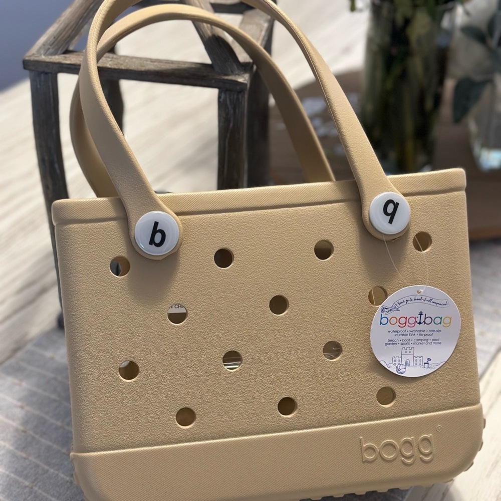 Bogg Bag Bitty